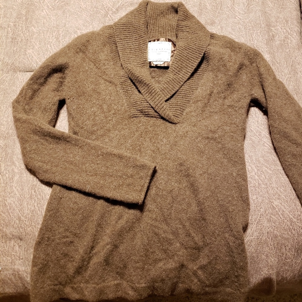 100% Cashmere Sweater